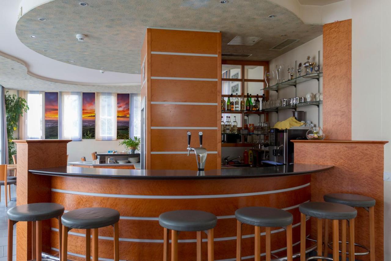 Hotel Rynach Reinach  Dış mekan fotoğraf